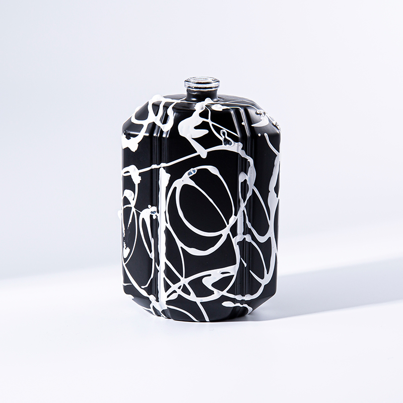 J3617 Kıvrım Parfüm Şişesi 100ml